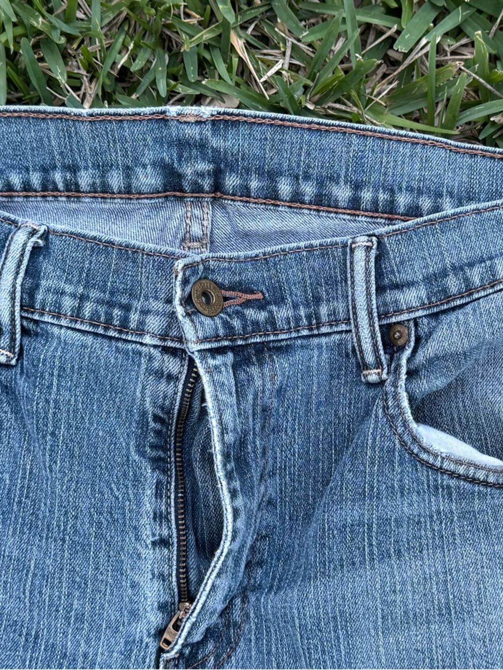 Levi's Men's Jeans 34x32 | Regular Cut | Vintage Worn-In Vibe
